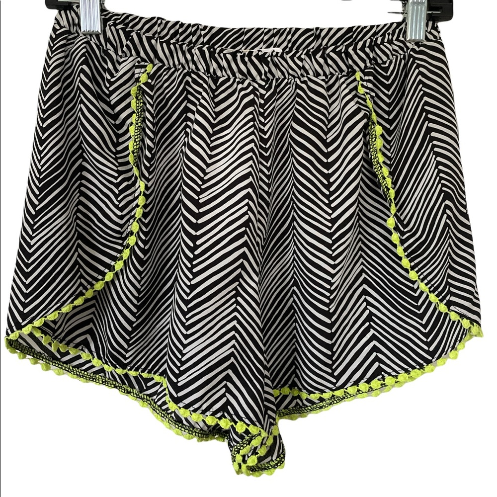 Like Chili Shorts Size Small. Black, White and Yellow trim.